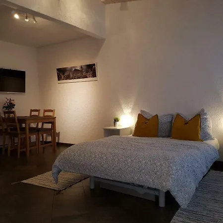 Wohnen Im Ehemaligen Kaminstudio Mit Klimaanlage * Wittenberg